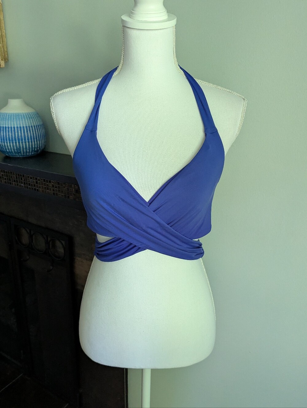 Athleta Bra Cup Wrap Halter Bikini Top Women's 34B/C Yacht Blue No Pads